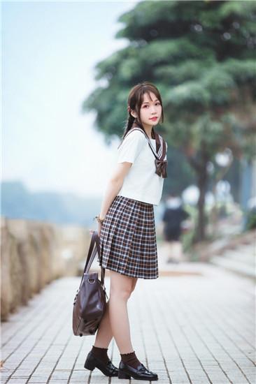 香蕉丝瓜草莓秋葵茄子绿巨人完整版截图0