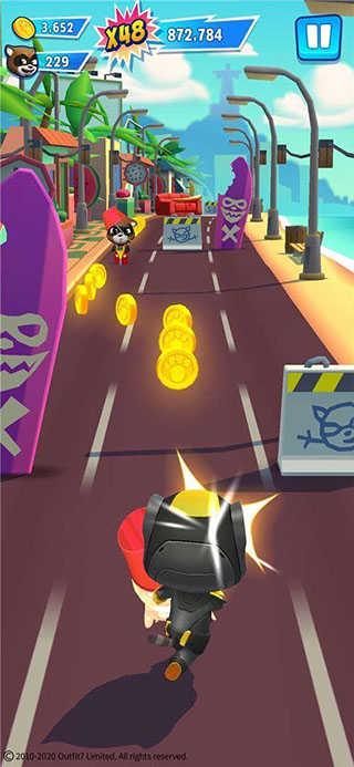 汤姆猫英雄跑酷无限金币无限钻石版游戏攻略2