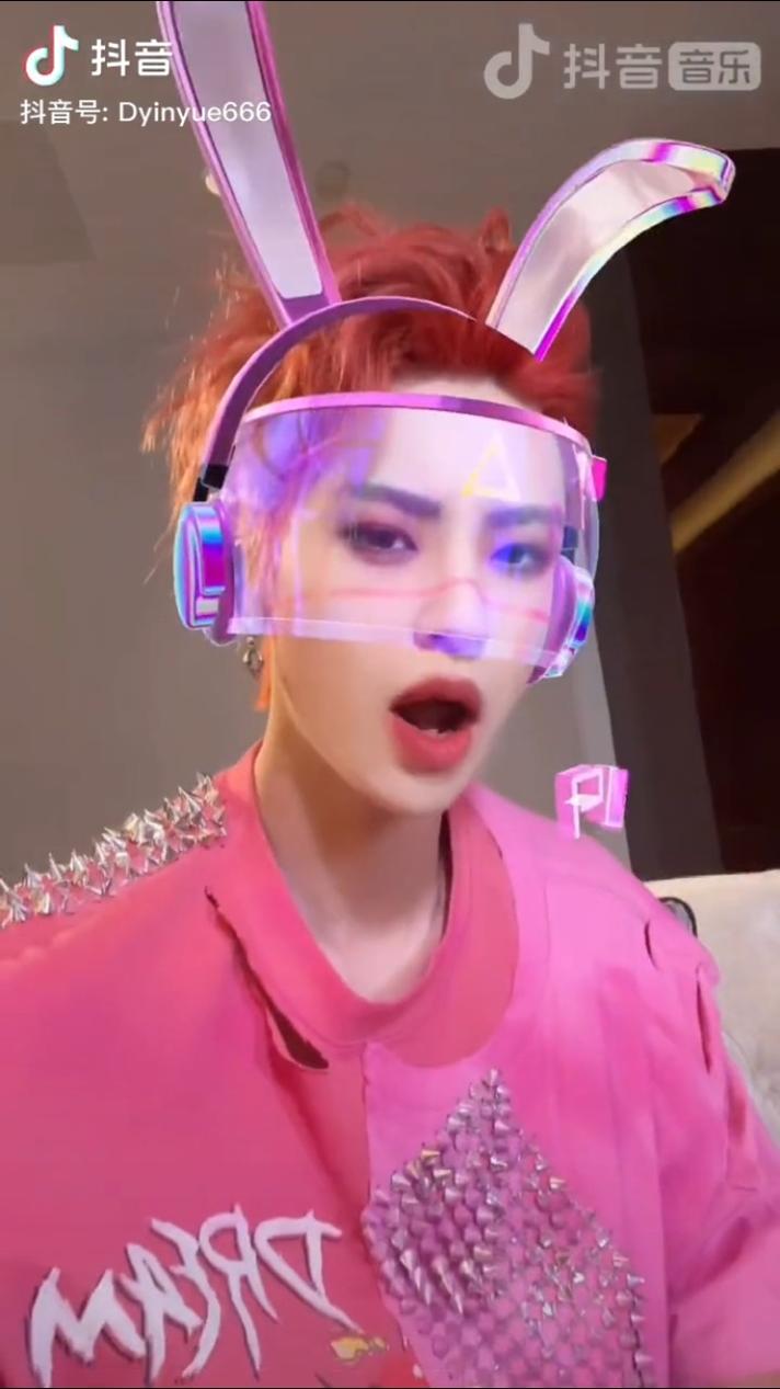 小鬼彩虹兔版mood特效图片.jpg