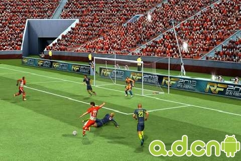 真实足球 2013 免验证版(含数据包) v1.0.7 v3.1.5