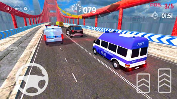 真正的警车野外追逐.jpg