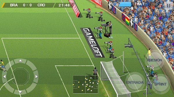 真实足球2015 版本：v1.0.0免验证版