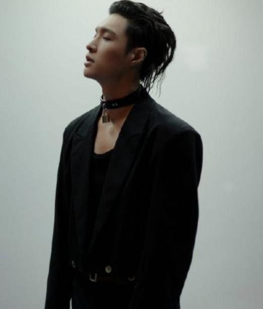 张艺兴鲶鱼头造型图片 v4.0.1